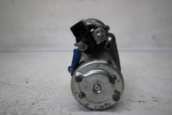 DEMARREUR HYUNDAI - Vue 3